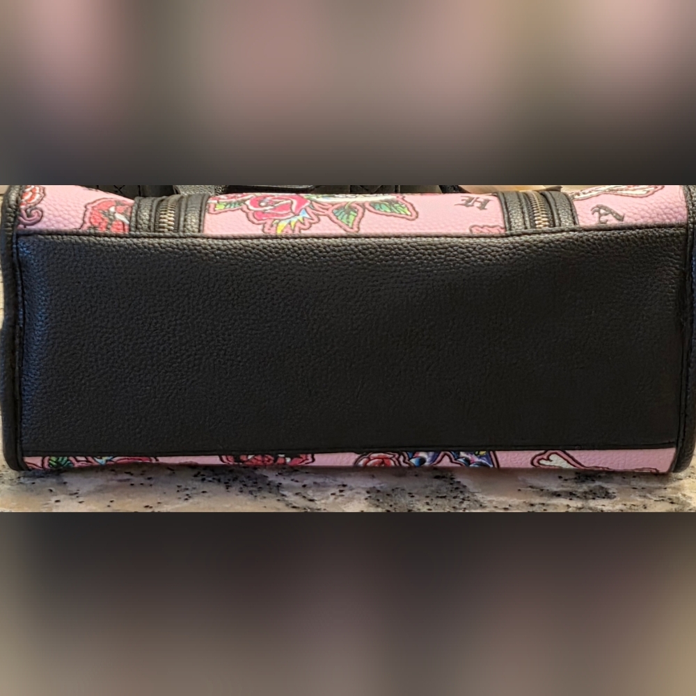 Ed Hardy Pink Skull Floral Hearts Women's Bag Satchel Crossbody NWT Retail $99 - Picture 8 of 16